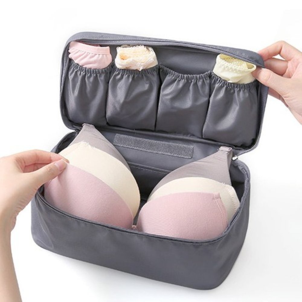 Clothing organizer bag for travel or home